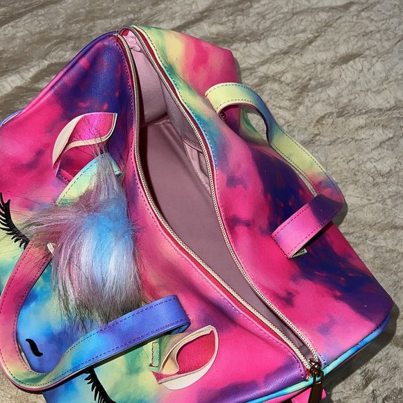 Rainbow Unicorn Weekender Duffel Bag NWOT - Picture 10 of 13